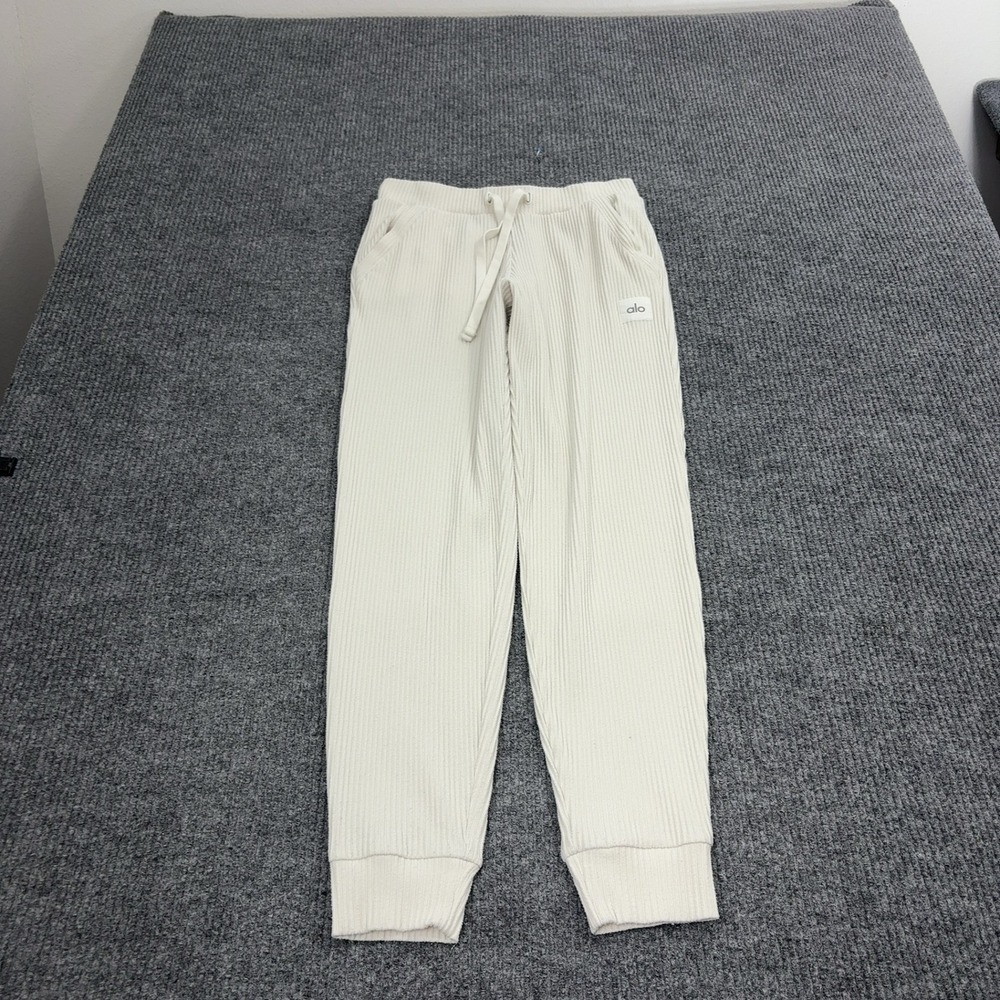 Alo Yoga Joggers Womens S Ivory Polyester Rayon Ribbed Cuffed Athleisure Casual